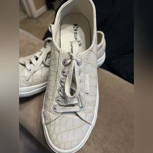 Superga Croc Embossed Taupe sneaker size 39 8 US